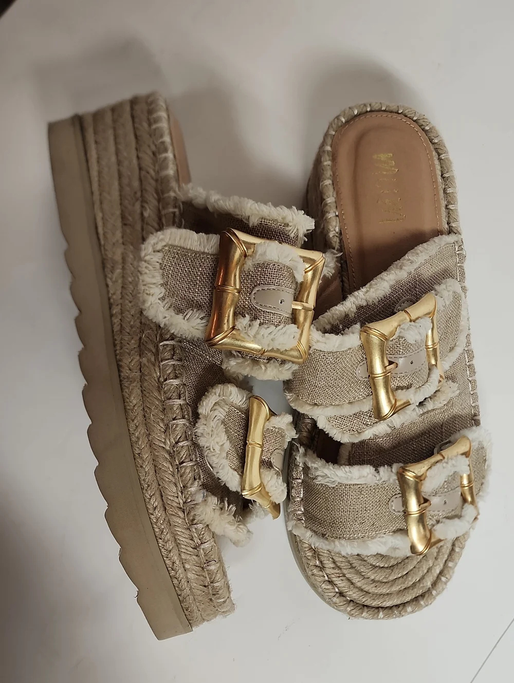 Mi.iM Woven Platform Slide Sandals with Gold Buckles - Beige Comfortable Sz 8.5